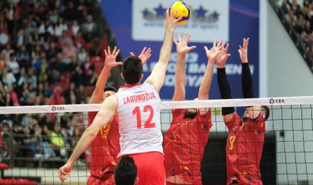 A Milli Erkek Voleybol Takımı, Romanya'ya 3-2 yenildi