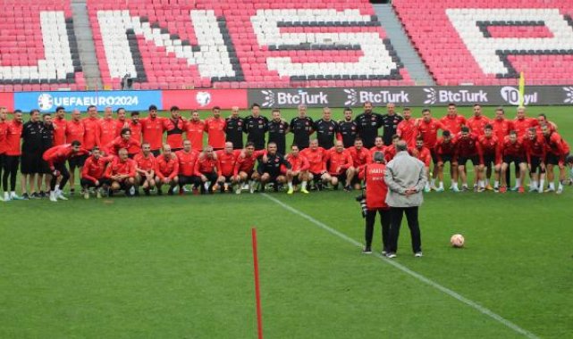 A Milli Futbol Takımı, Galler maçına hazır