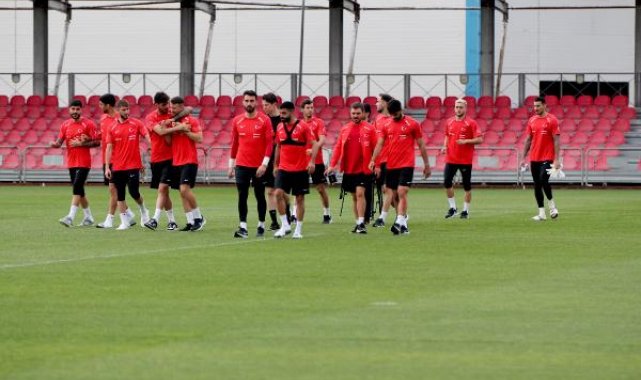 A Milli Futbol Takımı, Samsun'da ilk antrenmanını yaptı