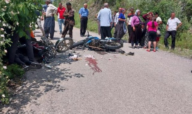 Adana'da iki motosiklet çarpıştı: 1'i ağır, 3 yaralı