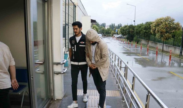 Adana'da piyasaya 4 milyon 500 bin TL sahte altın süren şebekeye operasyon