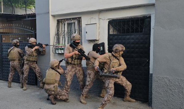 Adana'da suç şebekelerine şafak operasyonu