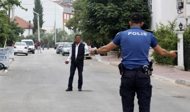Ağabeyine kızdı, bıçaklı eyleminden arkadaşı vazgeçirdi