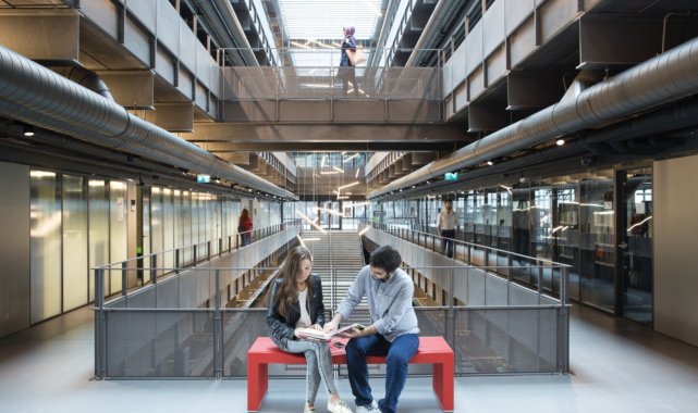 AGÜ, dünya üniversiteleri arasında ilk 200'de