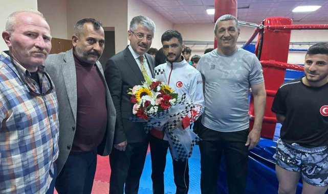 AK Parti Milletvekili Çopuroğlu'ndan Şampiyonlara Ziyaret