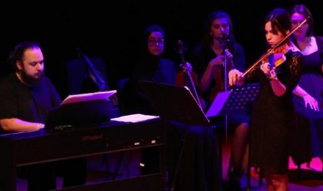 Akademi Ümraniye Müzik Kursu Yıl Sonu konseri düzenlendi