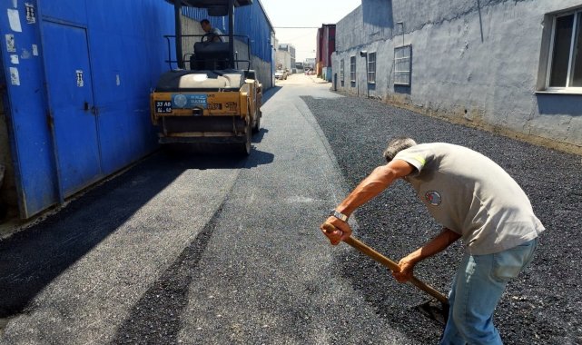 Akdeniz'de yol açma ve yenileme çalışmaları sürüyor