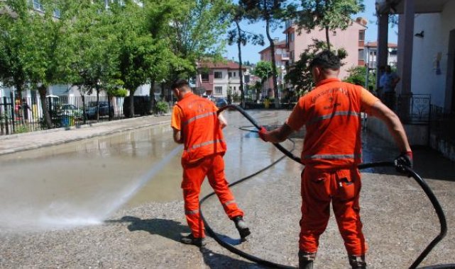 Amasra'da sel sonrası temizlik