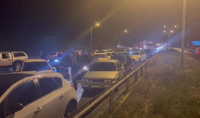 Ankara'da sağanak; Konya karayolu bir süre trafiğe kapandı