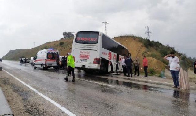 Antalya'da yolcu otobüsü şarampole düştü: 10 yaralı