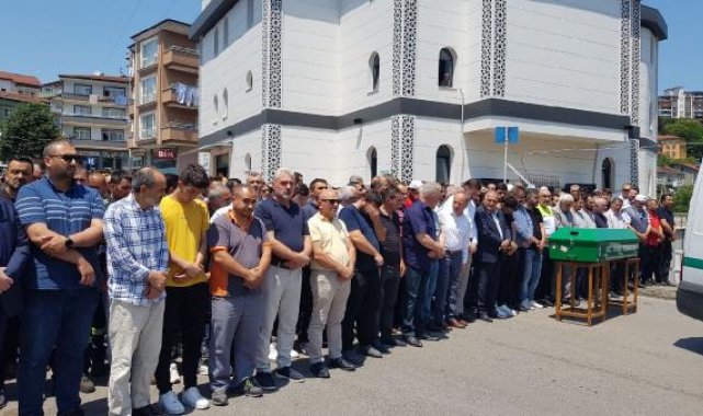 Arkadaşının ağabeyinin silahlı saldırısında ölen kişi toprağa verildi