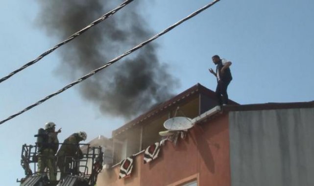 Arnavutköy'de yangında mahsur kalanları itfaiye kurtardı