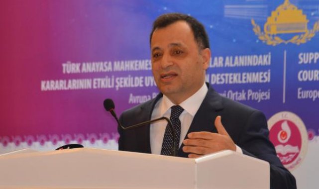 AYM Başkanı Arslan: İhlal tespiti kanundan kaynaklıysa, kanun hükmü ortadan kaldırılmalı