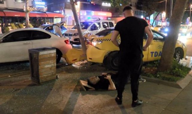 Bağdat Caddesi'nde trafik kazası: 2 yaralı