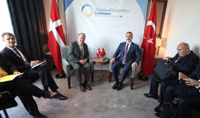 Bakan Fidan, Londra'da mevkidaşlarıyla görüşmeler gerçekleştirdi