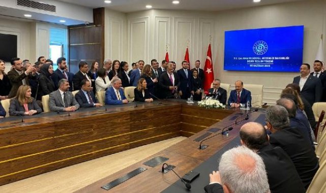 Bakan Işıkhan, Bilgin'den görevi devraldı
