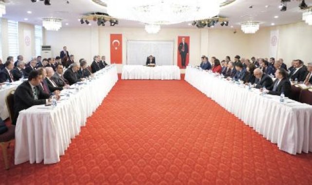Bakan Tekin, il milli eğitim müdürleriyle görüştü