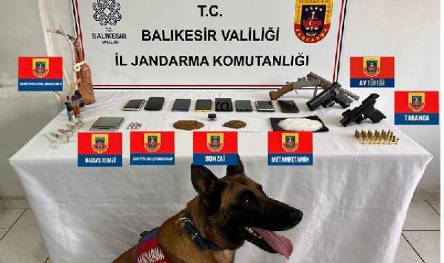 Balıkesir'de uyuşturucu operasyonu: 11 gözaltı
