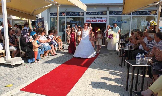 Balıkesirli kadınlardan geri dönüşüm defilesi