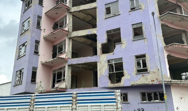 Banaz'ın meşhur perili evi yerle bir oldu