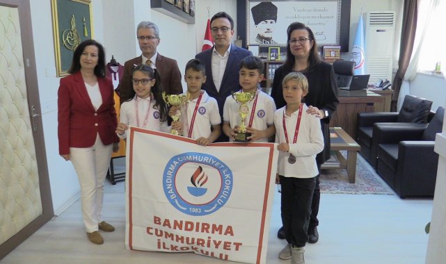 Bandırmalı öğrencilerden gurur verici şampiyonluk