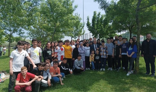 Başkan Demirtaş'tan öğrencilere sürpriz veda pikniği