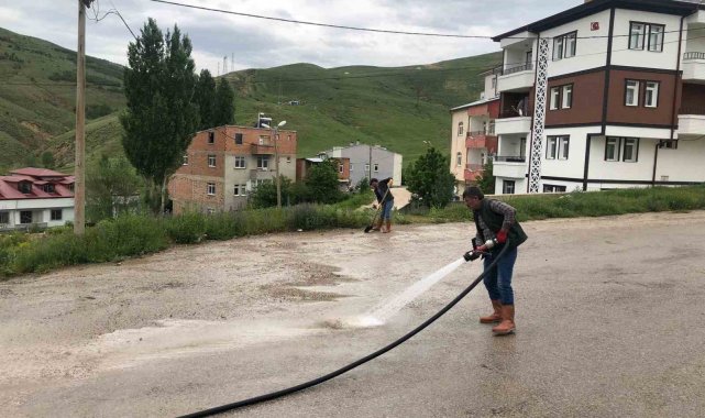 Bayburt Belediyesi'nden cadde ve sokaklarda hummalı çalışma