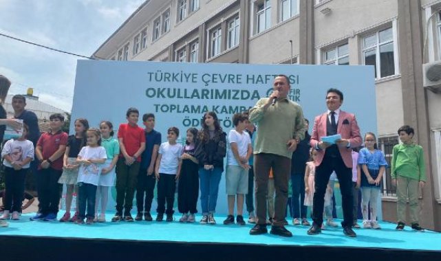 Beyoğlu'nda Atık Toplama Kampanyasında öğrenciler ödüllendirildi