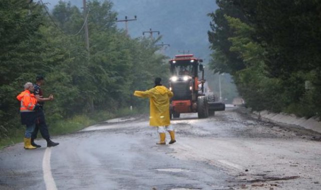 Bolu'da sağanak yağmur taşkınlara neden oldu