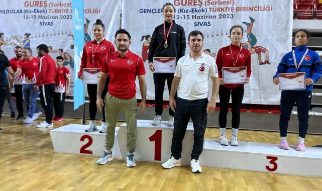 Bozüyüklü Başak Duman Türkiye ikincisi oldu