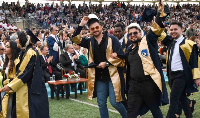 BŞEÜ'de 2 bin 713 öğrenci mezun oldu