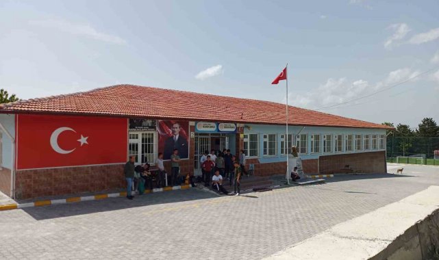 Bu okulda öğrenciler ticareti öğreniyor