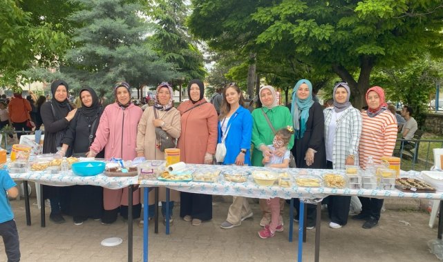 Bu yıl ikincisi düzenlenen 'Mihalfest' etkinliğinde renkli görüntüler yaşandı