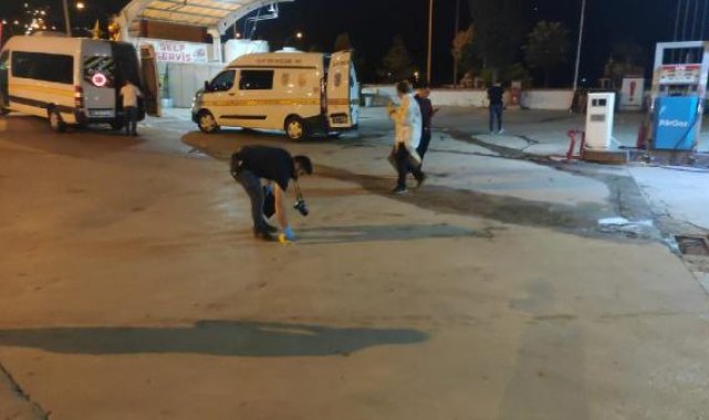 Bursa'da akaryakıt istasyonunda silahlı çatışma; 1'i yoldan geçen 2 yaralı