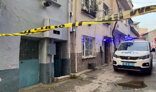 Cezaevinden yeni çıktı; üvey babası ile annesini bıçakla yaraladı
