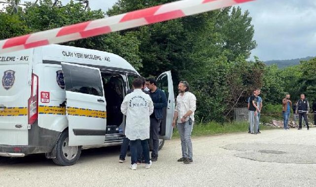 Çıkan tartışmada kendisini döven oğlunu öldürdü