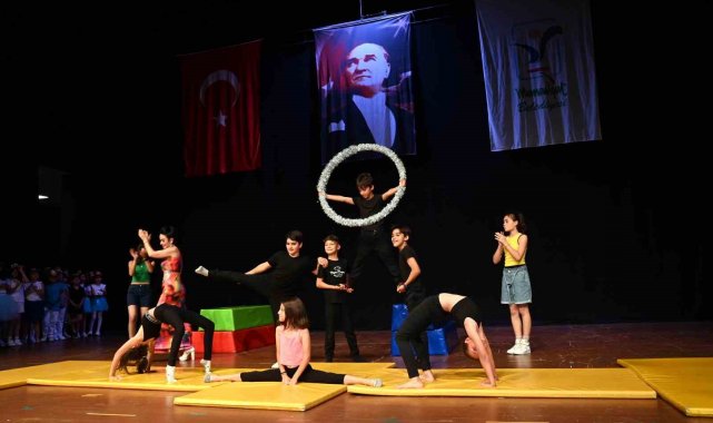 Çocuk kültür Merkezi'nden yıl sonu kutlaması