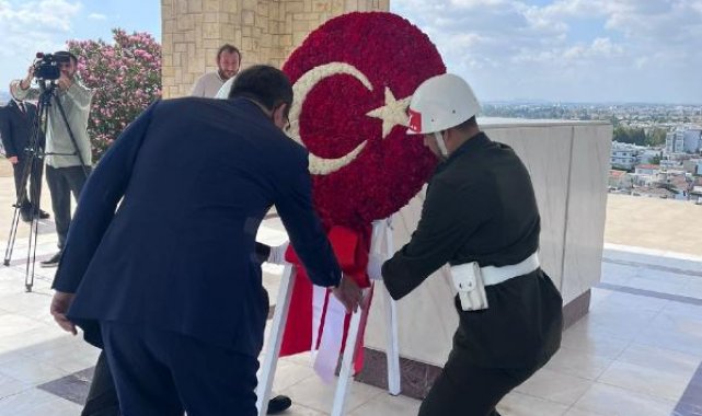 Cumhurbaşkanı Yardımcısı Yılmaz, Fazıl Küçük Anıtı'nı ziyaret etti