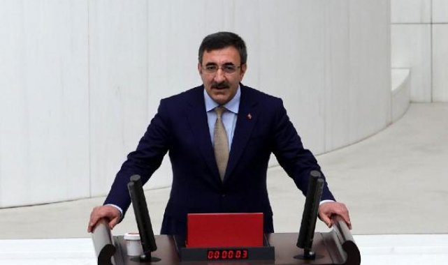 Cumhurbaşkanı Yardımcısı Yılmaz ve bakanlar yemin etti