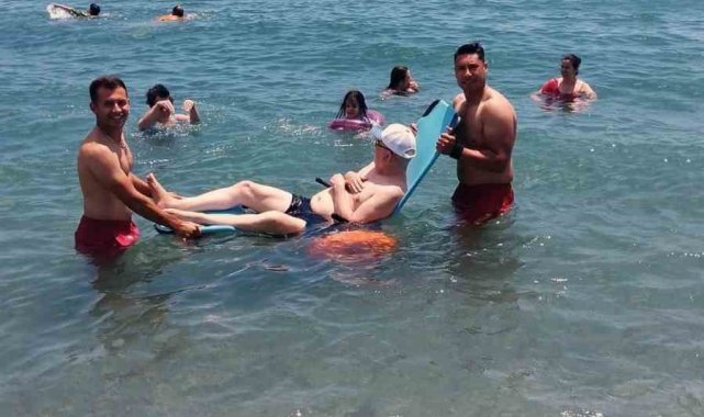 Deniz keyfi engel tanımıyor