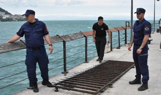 Denizden 3 metrelik sürgülü demir kapı da çıktı
