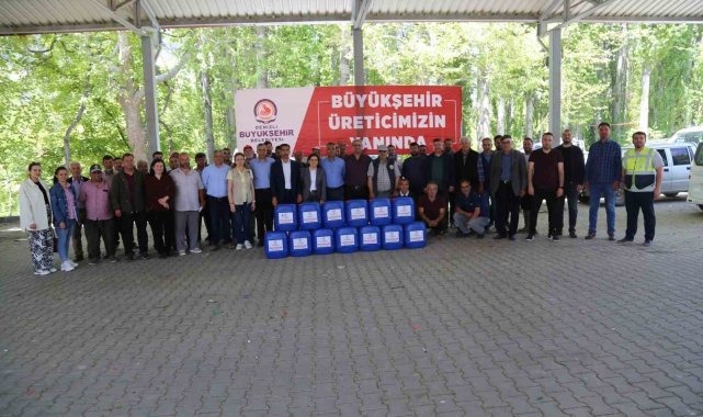 Denizlili alabalık yetiştiricilerine dezenfektan dağıtımı yapıldı