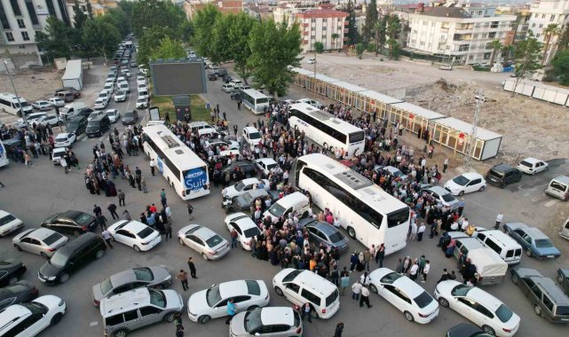 Deprem bölgesinden ilk hac kafilesi uğurlandı