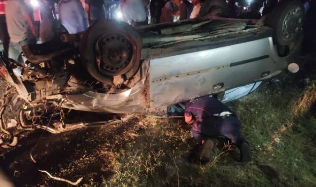 Diyarbakır'da şarampole devrilen otomobilde ölenlerin sayısı 4'e yükseldi