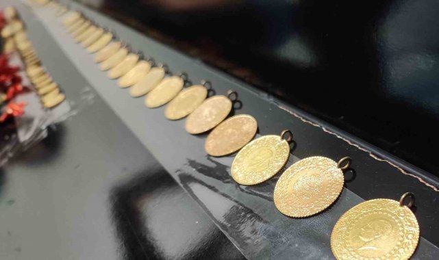 Dolandırıcılık operasyonunda ele geçirilen sahte altınlar sergilendi