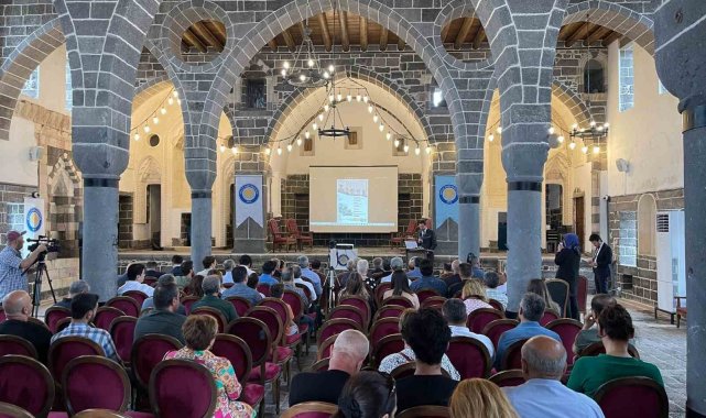 DÜ'de 'Osmanlı'da Ermeniler, bilim, kültür ve sanat' temalı panel gerçekleştirildi
