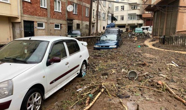 Duroğlu Belde Belediye Başkanı Halil Çetin: "Afatın boyutu çok büyük; Her tarafımızı yıktı, büyük heyelanlar oluştu"