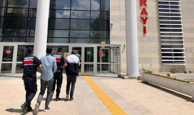 Elazığ'da 18 yıl kesinleşmiş hapis cezası bulunan 2 zanlı yakalandı