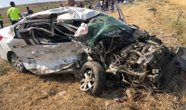Elazığ'da cip ile otomobil çarpıştı; karı koca öldü, 4 yaralı