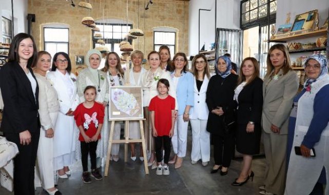 Emine Erdoğan, Kıbrıs Türk Girişimci Kadınlar Kooperatifi üretim ve satış merkezini ziyaret etti